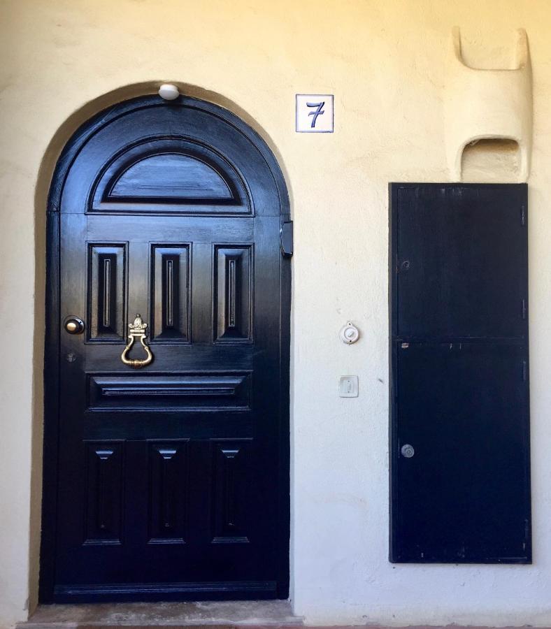 Peaceful & Spacious Apt With Parking & Queen Bed Carvoeiro  Exterior foto